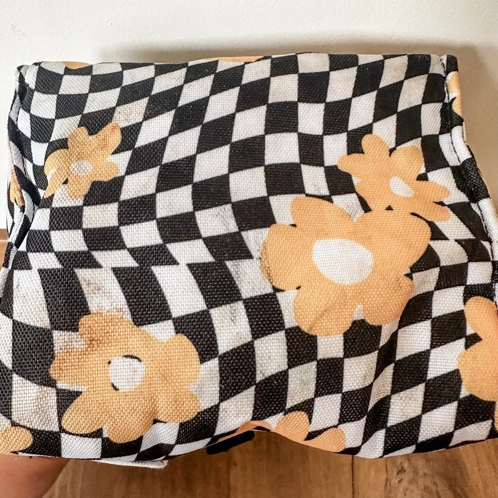 Vans Off The Wall Lunch Box Floral Checkered Black And White‎ Insulated